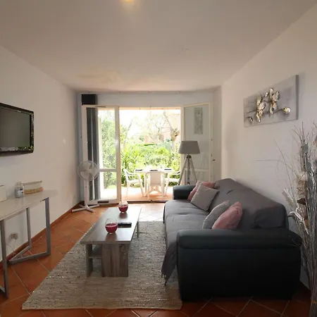2 Pieces 4 Personnes Marana * Borgo (Corsica)